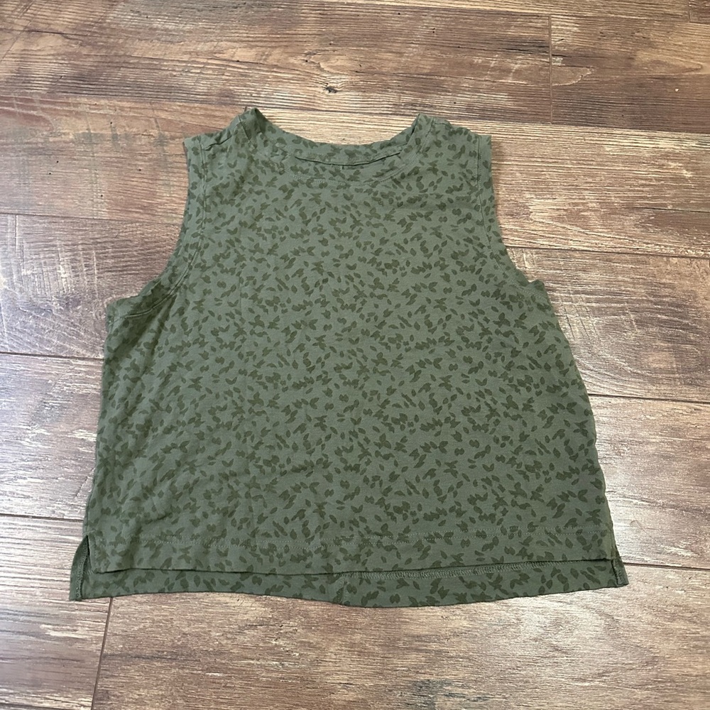 All in Motion Cropped Athletic Muscle Tank Size Large